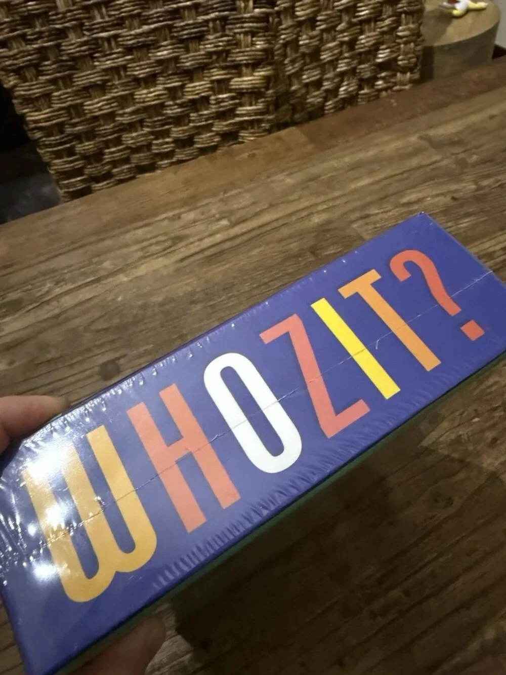 Whozit? The Cooperative Guess Who Game Guessing Board Game Gamewright 10+ *New*